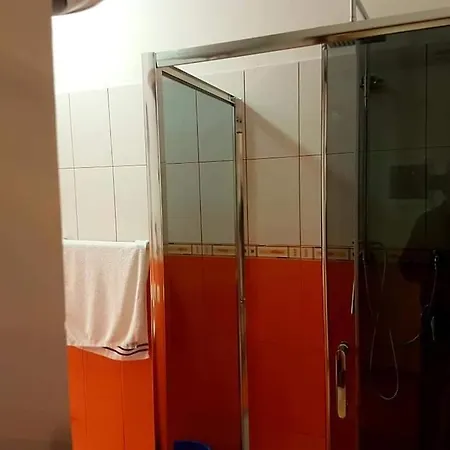 Semesterbostad Piaca